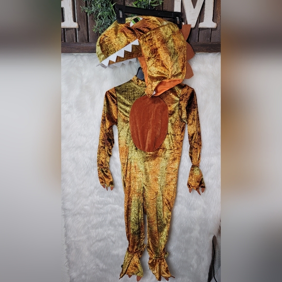 T-Rex Costume - Picture 11 of 12
